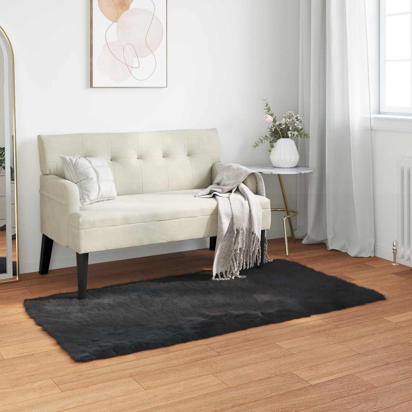JUNG Vida Kunstschaffell Teppich Tafalla Schwarz 80 x 150 cm Polyester