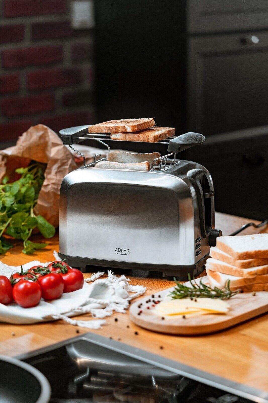 ADLER AD3222 Edelstahl Toaster 2 Scheiben, Brötchenaufsatz, 1000W Leistung, 7 Bräunungsstufen, Auftaufunktion, Röstfunktion, Stoppfunktion, Krümelschublade, Kabelaufbewahrung, sicherer Toastauswurf