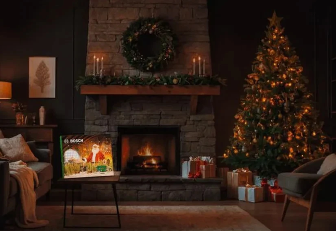 BOSCH DIY Handwerkzeug Adventskalender 2025 mit 41-teilige Werkzeugset, Bügelsäge, Handwerk 1600A039HD, Werkzeug, für Herren und Männer Kalender