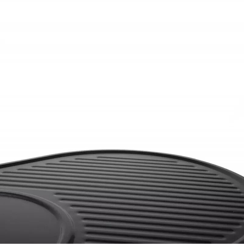 ALPINA Raclette-Eisengrill Gourmet Partygrill für 8 Personen mit Antihaftbeschichtung, 1200 Watt Leistung, Abnehmbare Grillplatte, 8 Raclette-Pfännchen, 8 Spatel, Hitzebeständiges Gehäuse, Kompaktes Design