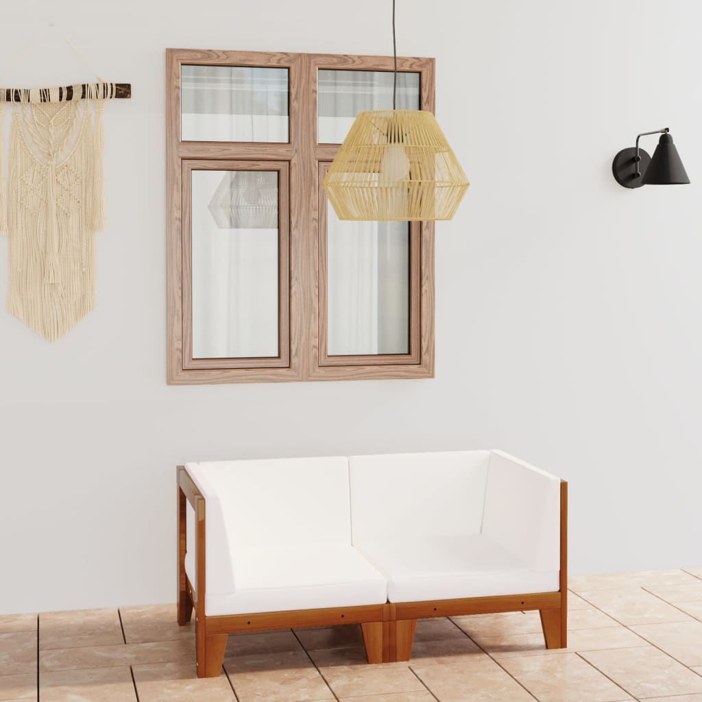 JUNG Vida 2-Sitzer-Sofa mit Cremeweißen Kissen Akazie Massivholz