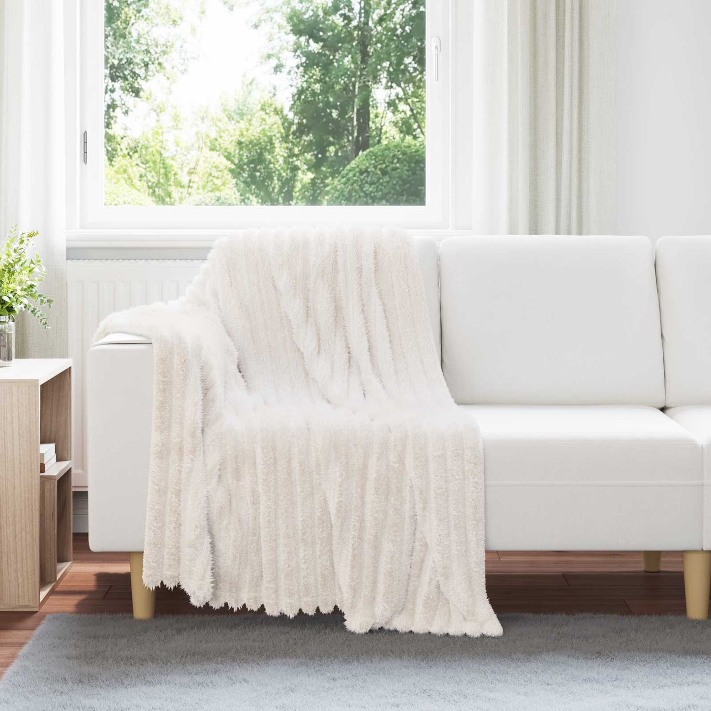 JUNG Vida Überwurfdecke Creme 150 x 130 cm Fleece