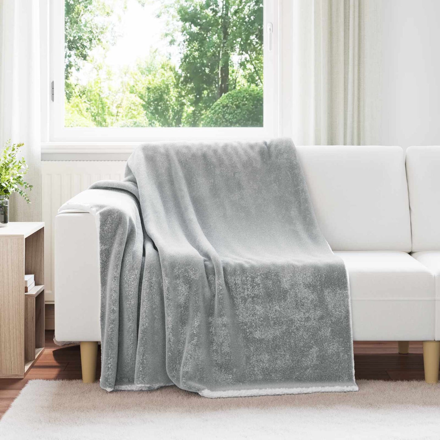JUNG Vida Überwurfdecke Grau 150 x 200 cm Fleece