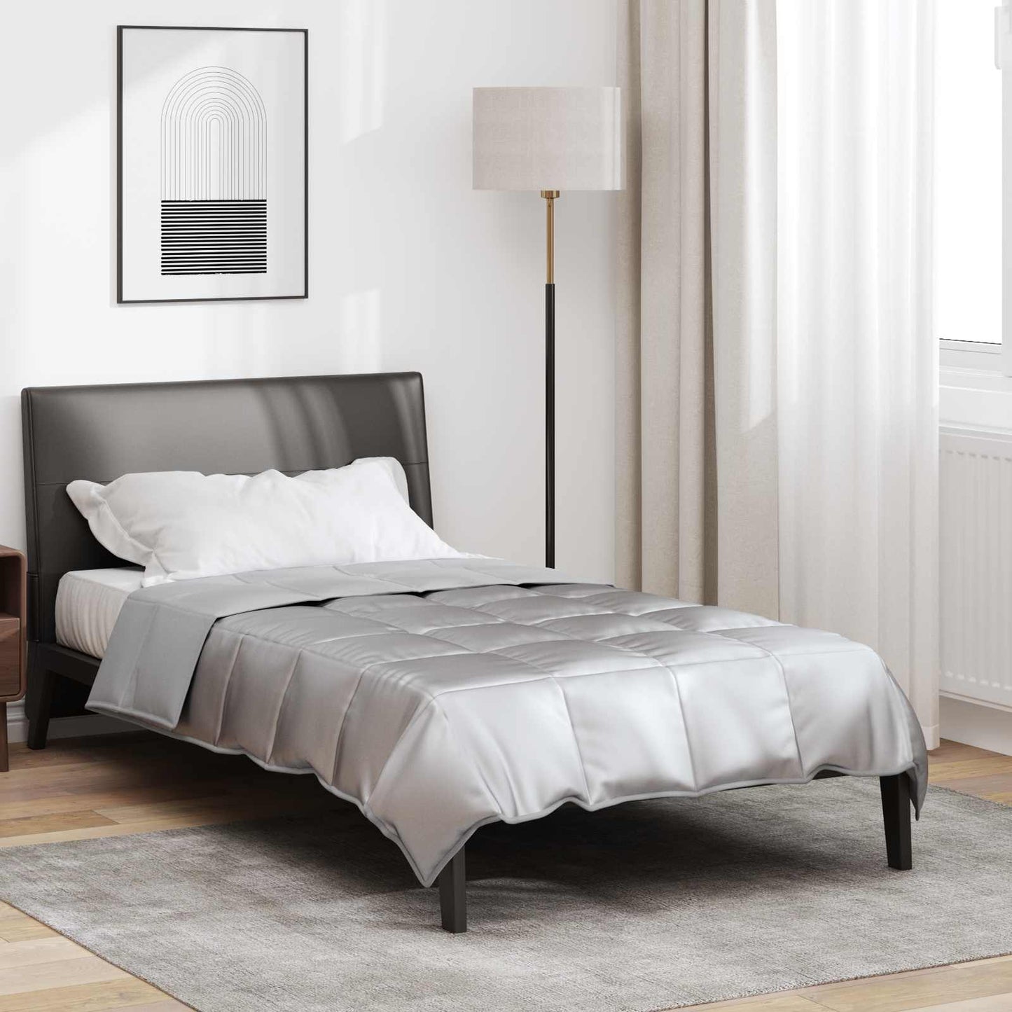 JUNG Vida Ganzjahresbettdecke Silber 200 x 155 cm Satin und Mikrofaser