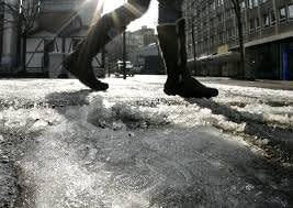 Ezy Shoes Walk XL Anti-Rutsch Wasserdichte Überschuhe mit Metall-Clips – Rutschfeste Schuhüberzieher für Schnee, Eis, Matsch, Regen und Outdoor-Aktivitäten – Winter Sicherheits-Überschuhe