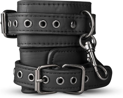 LoveBoxxx Deluxe BDSM Geschenkset für Paare Bondage Set Massagestab Vibrationsspielzeug Handschellen PU-Leder Augenmaske Flogger Bondageseil Samtbeutel Erotikspielzeug Set luxuriös