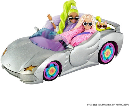 Barbie HDJ47 Cabrio - Glitzerndes Silbernes Auto für Barbie mit Scherentüren, Mini-Pool, Modeaccessoires, Corgi-Hündchen, Regenbogenfelgen, Rosa Innenausstattung – Spielzeugauto für Kinder