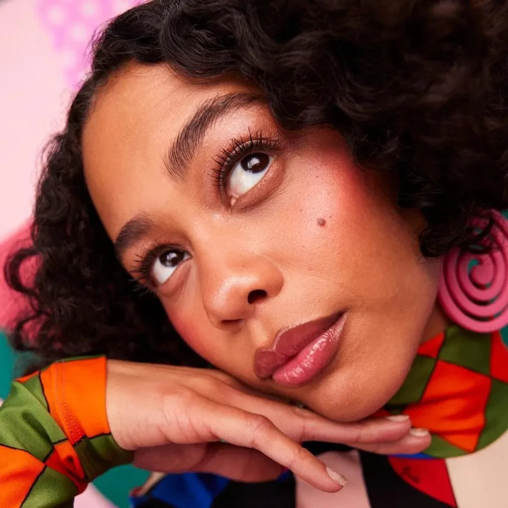 Benefit GLAM CUBE Beauty Adventskalender 2025 - Makeup Advent kalender, Benetint Lip & Cheek Stain, für Frauen und Mädchen kalender ( Wert : 350 € )