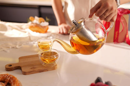 CNGLASS Teetassen Set 4 Stück doppelwandige isolierte Glastassen 100 ml aus Borosilikatglas, hitzebeständige Kaffeetassen, klare Teegläser, spülmaschinengeeignet, schwebender Effekt