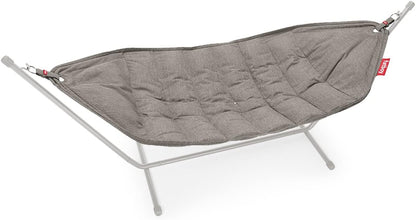 Fatboy® Headdemock Superb in Grau | XXL Hängematte für 2 Personen | Komfort Hängematte mit Metallgestell | Wasser- und UV-beständig | Tragfähigkeit bis 150 kg | Outdoor Hängematte mit Kissen und Tragetasche