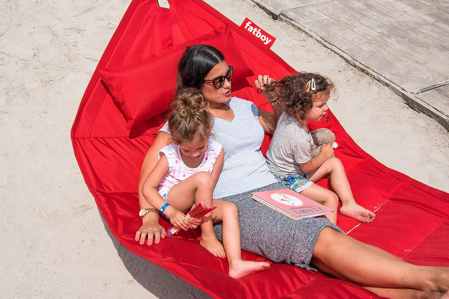 Fatboy Headdemock Deluxe Rot, luxuriöse Hängematte für 2 Personen mit stabilem Metallgestell, Kissen und Schutzhülle, wasserabweisend, UV-beständig, ideal für den Außenbereich, leicht zu verstauen, 150 kg Tragfähigkeit.