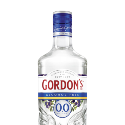 Gordon’s 70cl Alkoholfreier Gin-Alternative 6er Set – 0,7l Flaschen, Gin Geschmack ohne Alkohol, alkoholfreie Spirituosen, Kalorienarme Erfrischung, Gin Cocktail Basis, Aromatisierter Gin für alkoholfreie Drinks - Ohne Alcohol