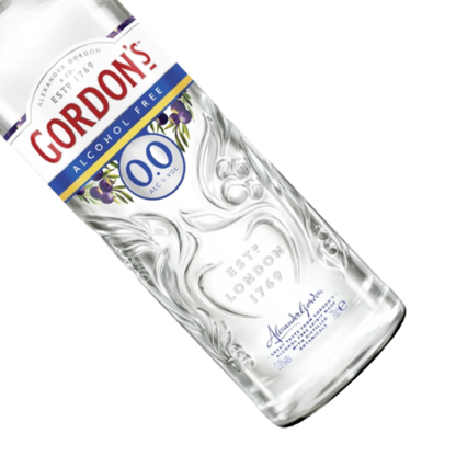 Gordon’s 70cl Alkoholfreier Gin-Alternative 6er Set – 0,7l Flaschen, Gin Geschmack ohne Alkohol, alkoholfreie Spirituosen, Kalorienarme Erfrischung, Gin Cocktail Basis, Aromatisierter Gin für alkoholfreie Drinks - Ohne Alcohol