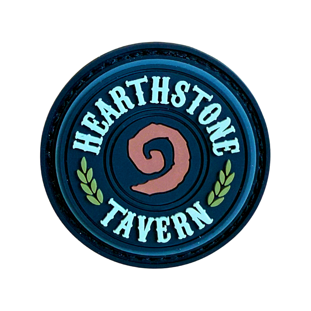 Hearthstone Tavern Patch Abzeichen Badge Serie 5 (2022) – Offizieller Blizzard Klett-Aufnäher – Hochwertiger Rund-PVC Patch mit Wirbel-Logo & Lorbeer – Sammler-Abzeichen für Kartenspiel-Fans