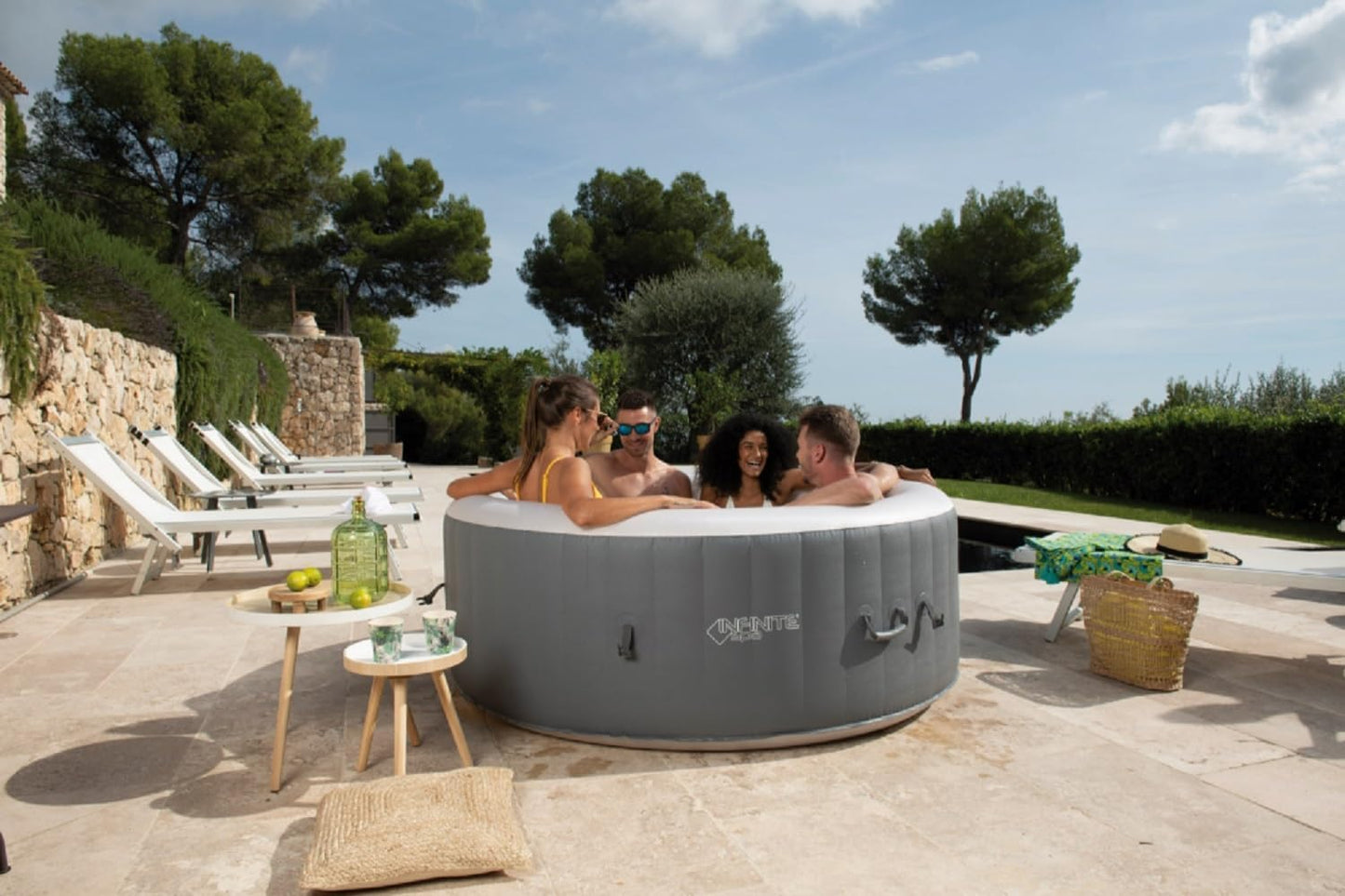 Ubbink Infinite Xtra Aufblasbarer Whirlpool für 6 Personen mit 130 AirJets und integriertem Heizsystem – Outdoor Spa Rundbecken 1000L PVC Pool mit Filter, Massagefunktion und digitalem Bedienfeld – Infinite Xtra Modell
