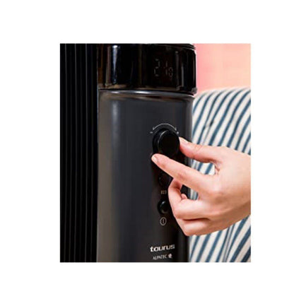 JUNG Ölradiator TAURUS AG15, 1500W Heizleistung, 7 Heizlamellen, mobile Elektroheizung mit 3 Heizstufen, Thermostat, Überhitzungsschutz, ideal für Räume bis 25m², energiesparend, geräuschlos