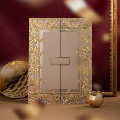 Molton Brown Frauen Adventskalender 2025 - 24 luxuriösen Beauty-Überraschungen, Eau de Parfums, Duftkerze, für Damen und Mädchen Advent ( Wert 750€ )