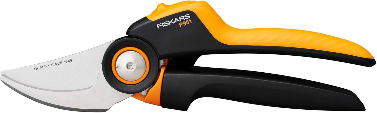 Fiskars X-series PowerGear Bypass-Gartenschere 22,2cm P961 mit ergonomischem Rollgriff, Edelstahl-Antihaftklingen, 2,6 cm Schnittdurchmesser, für frische Äste, robuste Gartenschere 222 g, Schwarz/Orange