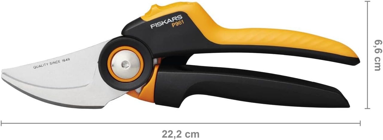 Fiskars X-series PowerGear Bypass-Gartenschere 22,2cm P961 mit ergonomischem Rollgriff, Edelstahl-Antihaftklingen, 2,6 cm Schnittdurchmesser, für frische Äste, robuste Gartenschere 222 g, Schwarz/Orange