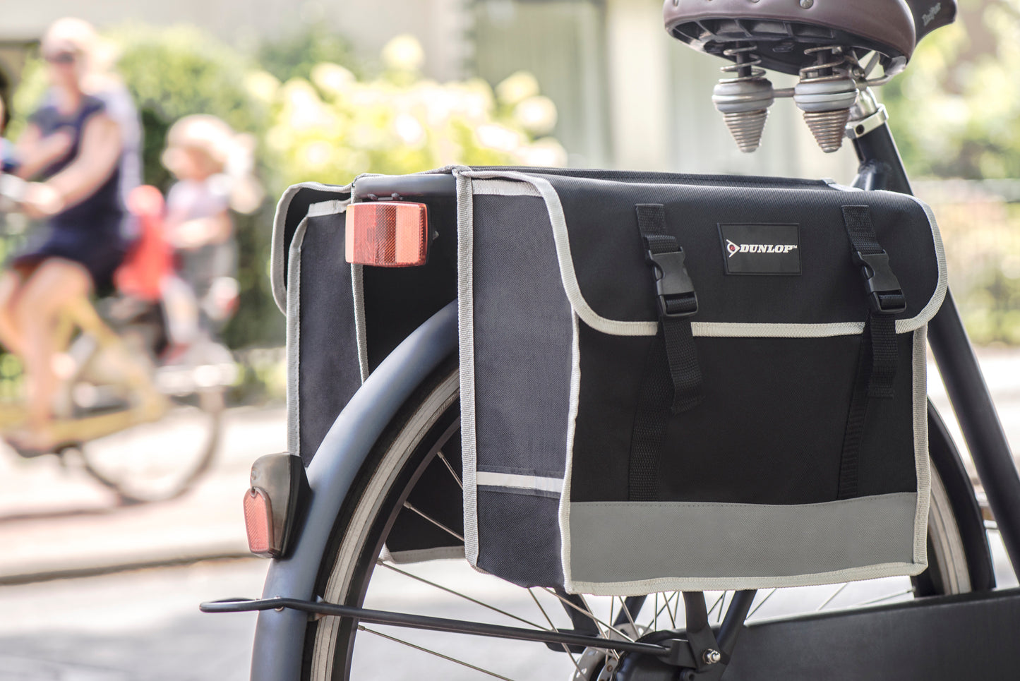 Dunlop FGT19 Doppel-Fahrradtasche Gepäckträgertasche, stabile Satteltasche für Fahrräder, wasserfestes Polyester-Gewebe, 29 Liter Volumen, Gepäckträger-Tasche für Damen und Herren, strapazierfähig, mit Reflektoren