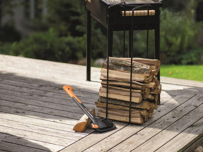 Fiskars Universalaxt X10-S, 980g Kompaktaxt 44 cm mit Antihaft-Stahlklinge und Glasfasergriff, Hackaxt für Holz bis 10 cm, Bau- und Tischlerarbeiten, inklusive Transportschutz, Schwarz/Orange, 1015619