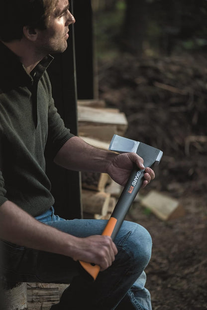 Fiskars Spaltaxt X17-M, 1,53 kg Holzspaltaxt mit Antihaft-Stahlklinge, Glasfasergriff, 60 cm Axt für mittelgroße Holzstämme, Kaminholz-Axt inkl. Transportschutz, Schwarz/Orange, 1015641